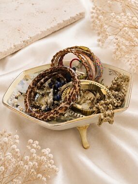NIPPON | Porcelain Footed Trinket Dish with Jewerly